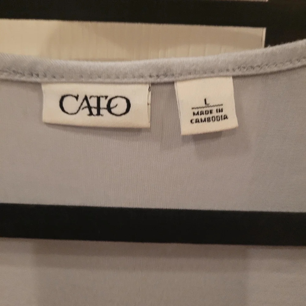 CATO sequined gray sleeveless tank top. Plain gray on the back. Size Lar… - Picture 6 of 7